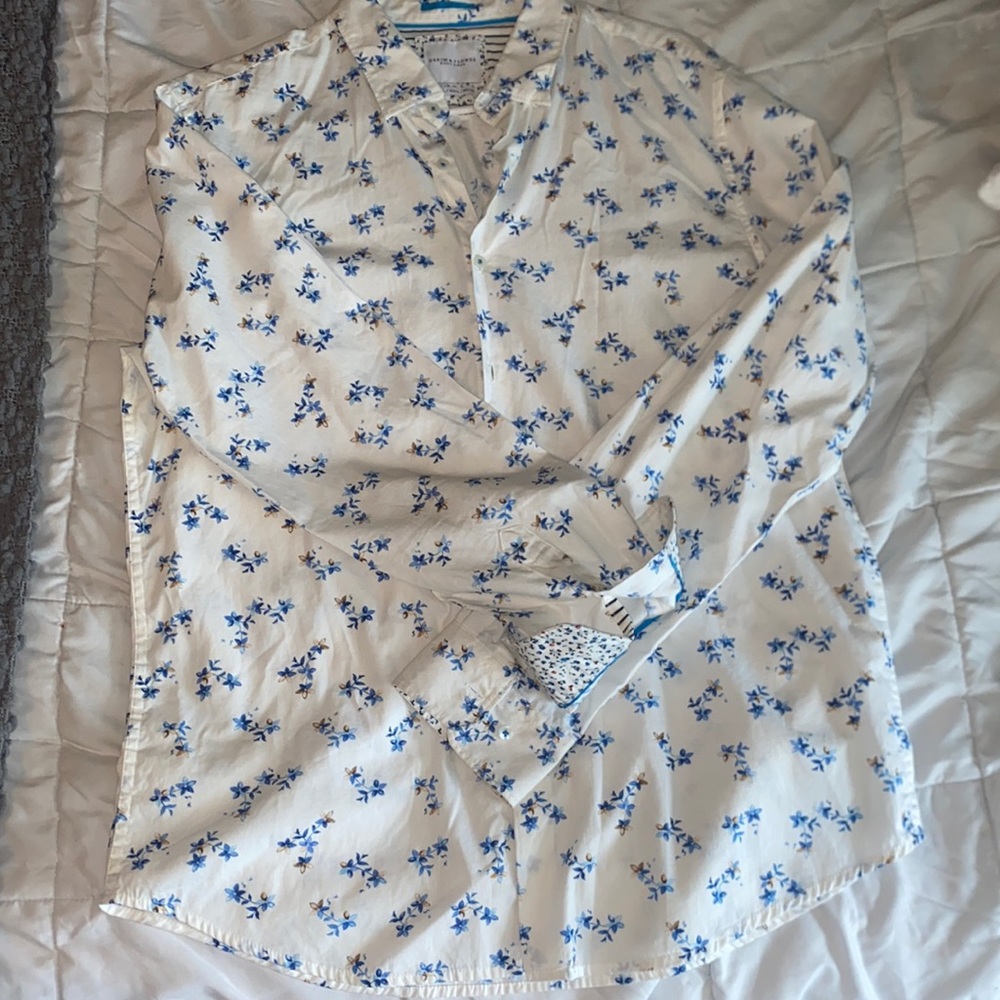 Long Sleeve Button Down w/ Floral pattern